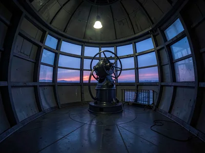 Dome mechanism visible through twilight interior