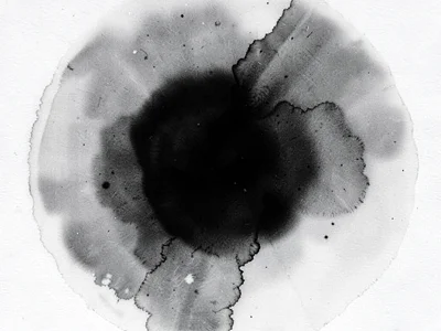 Concentrated center fading to edge