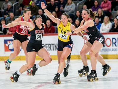 Roller derby action