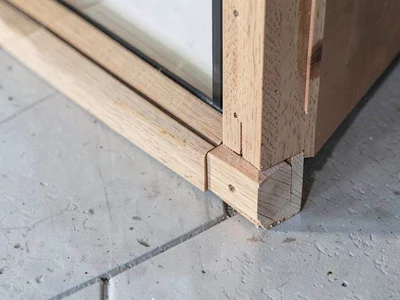 Door frame jamb construction