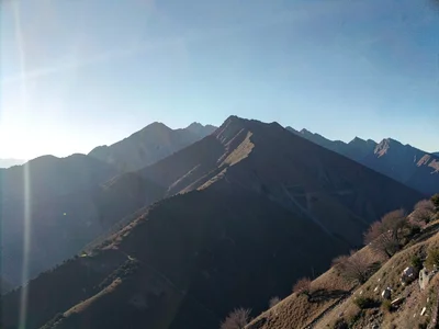 Mountain ridge last to lose light