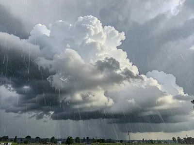 Multi-layer cloud system showing depth