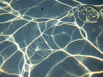 Gentle caustic in still water