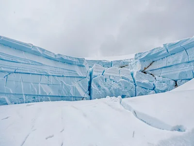 Layer structure showing accumulation years