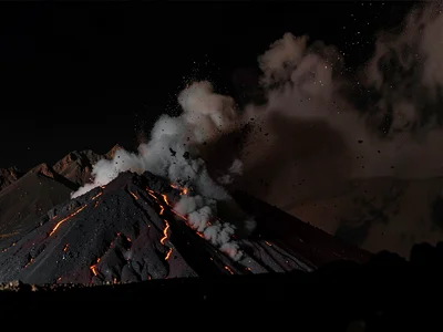 Day turned to night by ash fall