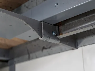 Cantilever support bracket detail