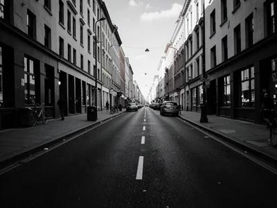 Street without contrast