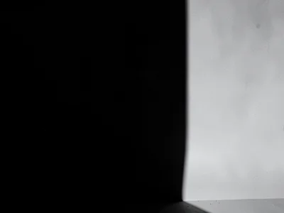 Hard shadow defining edge