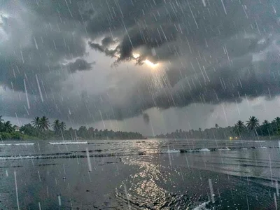 First break in monsoon clouds