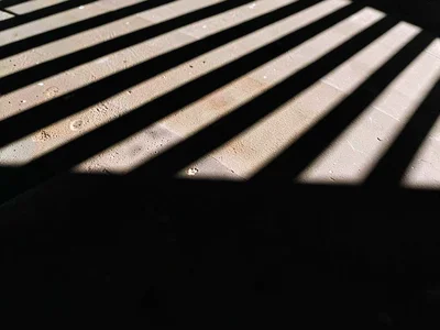 Venetian shadow stripes on surface