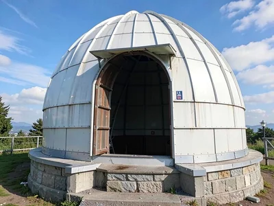 Observatory dome opening