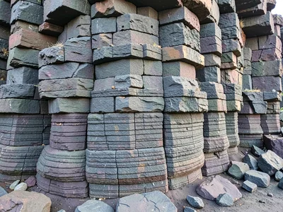 Column weathering showing onion-skin layers