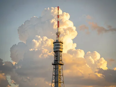 Golden hour light on towering cumulus