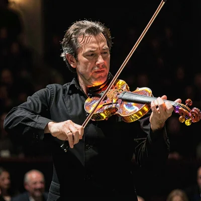 Through the lens of Venetian glass-making, molten luminosity, A violinist in con