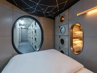 Single Pod Interior Toward Circular Hatch