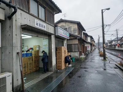 Convenience store back entrance