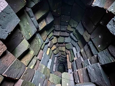 Cave interior formed by columnar basalt