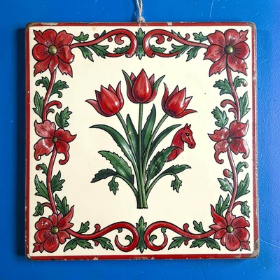 Folk art wall plate — rosemaling border with central tulip bouquet on cream grou