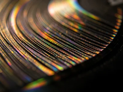 Groove modulation visible, loud passage creating visibly wider groove excursion 
