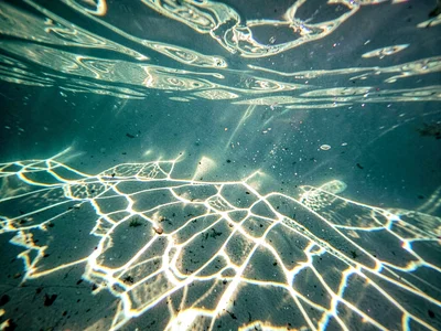 Complex light play where two wave sets intersect