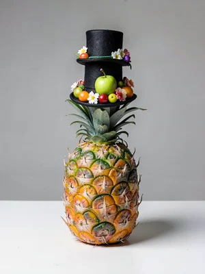 Pineapple Towering Top Hat