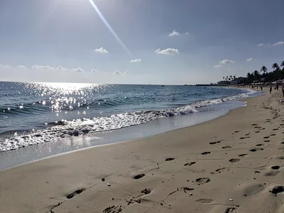 Beach at noon stark