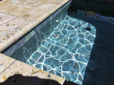 Pool edge caustic intensity